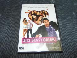 SİZİ SEVİYORUM - EMRE ALTUĞ    -  SIFIR AYARINDA ÇOK TEMİZ DVD FİLM
