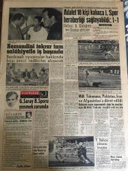 YENİ SABAH GAZETESİ 2 EKİM 1958 YIL :21 SAYI :7032---Rumlar ,Kıbrıs da İngilizlere yine bombalarla saldırdılar : Yunanistan  Ankara da ki Büyükelçisini  geri çekecek olursa  Türkiye bu harekete ayni şekilde mükabelede bulunacak ---Türkiye ye Amerikan  yardımı arttırılacak ---Polatkan Anderson ile görüştü ---Üç çocuğu ve kocası kayıp kadını intihara teşebbüs etti ---300 bin  liralık mücevher çalan hırsız yakalandı --Üsküdar  da bir evde 17 kilo eroin ele geçirildi ---ne oldu ,yine ?---İstanbul Rehberi ---Irak hükümeti toprak reformunu dün açıkladı --Türkiye nin hidrolik yağı ihtiyacını karşılayabiliriz ---Adalet 10 kişi kalınca İ.Spor beraberliği sağlayabildi :1-1---Remondini tekrar tam salahiyetle iş başında ---Milli Takımımız ,Pakistan ,İran ve Afganistan a davet edildi ---