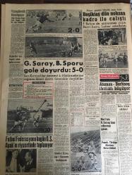 YENİ SABAH GAZETESİ 3 EKİM 1958 YIL :21 SAYI :7033---EOKA Kıbrıs ta tedhişe başladı ---Kayıp baba üç çocuğu ile Bursa da bulundu--Dün ithalat ile ilgili iki yeni tebliğ yayınladı ---Polatkan dün Delhi ye gitti ---Üç trafik kazasında üç  kişi öldü ---Tramvay 50, otobüs bileti 60 krş oluyor ---Ağaçsız Yollar :Siyavuşgil ---İstanbul Rehberi ---Yeni hür bir devlet  daha teşşekül etti --Pakistan ,Irak da fabrika kurulacak ---Sinema : Yaşamak için ,Kahraman Tarzan --Beşiktaş dün noksan kadro ile çalıştı ---Galatasaray ,B.Sporu gole doyurdu :5-0--Futbol Federasyonu bugün O.Ş Apak ın riyasetinde toplanıyor --Nuri nin Galatasaray dan çıkacağı yalan --Puanlı Türkiye Atletizm Birincilikleri ---Reisicumhur,Başvekilin temasları --DP mebusları dün de Fatih de dert dinlediler ---Sanayicilere ait ithal kotalarının dağıtım şekli --Amerikan Ordu Vekil Yardımcısı İstanbul a Geldi --