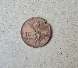 139// 10 kuruş (1960) çentik izi var çok nadir