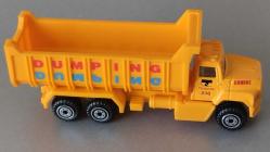 HARFİYAT KAMYONU 1/64 ÖLÇEK  KULLANILMAMIŞ SIFIR ÇOKLU AMBALAJDA SATIN ALINMIŞTIR.