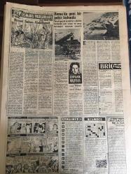 YENİ SABAH GAZETESİ 19 AĞUSTOS 1959 YIL :22 SAYI :7348--Askerlik müddeti azalıyor: Okuma yazma bilen erler 2-6  daha az askerlik yapacaklar ---Ankara da 12 köyü su bastı --Türk -Alman iktisadi temasları  dün başladı --Amerika da çok şiddetli bir zelzele --Bir mevsimde bir defa yakılan soba yapıldı ---Krutçef De Gaulle ile görüşecek ---Belediye 200 dairelik blok apartmanlar inşa edecek ---Temizliğin medenisi :Siyavuşgil ---İstanbul Rehberi --Emekli Sandığı 80 milyon liralık otel ve iş hanları inşa ettirecek ---Ege sahillerinde bir şehir doğuyor --Otomobil ithal şekli yine değişikliğe uğradı --Fener de ki feci infilake  sarhoşluk  sebep olmuş ---Curtik nihayet çalışmağa başladı --Favori tenisçi Pietrangeli Alman Scholl a 2 sette  yenildi ---Suat ispanya dan dün hasta geldi ---Galatasaray ,B.Spor ile bugün karşılaşıyor ---S.Duru ve M.Takım dün rekor kırdılar ---İhtilaf  mevzuu transfer  ücretleri tespit  edildi ---Bağından üzüm koparan  şahsı kesip öldürdü --