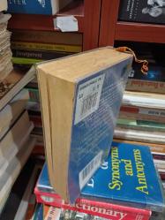 New Roget's II - The New Thesaurus