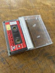 NALAN ALTINÖRS - SENSİZ GEÇEN BU İLK GECEM - KASET