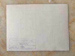 AZİZ NESİN'İN ORİJİNAL AJANS BASIMI FOTOĞRAFI (KAĞIT BASKI, HABER METİNLİ) - 17 x 13 cm EBADINDA - SİYAH & BEYAZ - AZİZ NESİN, MEHMET ALİ AYBAR ve FATMA YAZICI'NIN DEVLET GÜVENLİK MAHKEMESİNDE YARGILANDIKLARI ANDA DUURŞMA SALONUNDAN BİR KARE