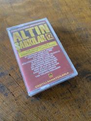 TÜRK MÜZİĞİNDE UNUTULMAYAN ALTIN ŞARKILAR 12 - KASET (JELATİNİNDE)