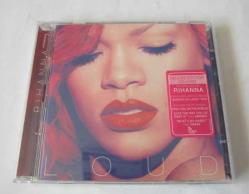 CD+DVD: Rihanna Loud, Deluxe Edition [1 CD+1 DVD]