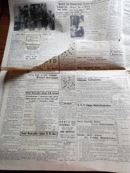 Cumhuriyet Gazetesi - 20 İkincikanun (Ocak) 1941 - Kördöğüşü Yazan Yunus Nadi Köşe Yazısı - Harbiyenin Şanlı Alayı Merasime Giderken Fotoğraf - Renkli Tam Sayfa Savaş Haritası - Sakarya Koşusu Fotoğraf - Beşiktaş Süleymaniyeyi 6 0 Yendi - Roosevelt Bugün Yemin Edecek-  İngilizler Sudanda Kasala Kalesini Geri Aldılar - Hitler'le Mussolini Buluştular - Yunan Beyaz Kitabı Yazı Dizisi -  Şişli Çocuk Dispanserine Dişçilik Kısmı Da İlave Edildi - Avukatlar İçin Ücret Tarifesi - Küçük Hikaye Onun Karısıyım - Japonya'da Hükümet Amerika'ya Karşı Tedbirler İçin Mütemadi İçtimada - Kızıl Vazo Yazan Peride Celal Yazı Dizisi - İngiltere'de Pasif Müdafaasında Kadınların Mecburi Hizmeti - Bugünkü Radyo Programı - Şehir Tiyatrosu Komedi Kısmında Paşa Hazretleri - Basketbol Maçları - Singer Saati - Oğuz Özdeş'in Hasret Romanı Çıktı