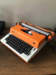 Olympia Report de Luxe Daktilo Elektrikli Çalışır durumda