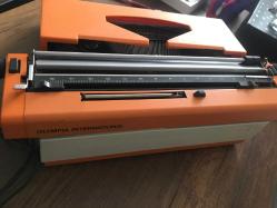 Olympia Report de Luxe Daktilo Elektrikli Çalışır durumda