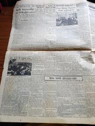 Cumhuriyet Gazetesi - 20 Mart 1941 - Balkanlar Cephesi Yazan Yunus Nadi Köşe Yazısı - Şükrü Saracoğlu Ve Eden Mülakatı - İki Hariciye Vekili Kıbrıs'ta Buluşturan Siyasi Vaziyeti Bir Daha Gözden Geçirdi - Örfi İdare Meclis Kararı İle 3 Ay Daha Uzatıldı - Örfi İdare Komutanımız Korgeneral Ali Rıza Artunkal - Habeşistanda Dün Ciciga Şehrin De Zaptedildi - Mühim Bir Kanun Askerde Ölenlerin Sigortalarını Şirketleri Ödeyecek - Amerika Sularına Alman Harb Gemisi Giderse - Küçük Hikaye Onlar Benim Gözyaşlarımdır Yazan Mükerrem Kamil Su - Profesör Besim Ömer'in Ölüm Yıldönümü - Kızıl Vazo Yazan Peride Celal Yazı Dizisi - Türkoloji Bahisleri Yazan İsmail Hami Danişmend Yazı Dizisi - Ben Bu Dünyaya Yazan Burhan Felek Köşe Yazısı - Tarih Kurumuna Alınan İki Genç Alimimiz Enver Ziya Karal Ve Cevdet Baysun - Ateş Bulutları Bu Akşam İpek Sinemasında - Kanatlı Kadınlar Bu Hafta Sakarya Sinemasında - Hobby Traş Bıçağı - Gripin - Türkiye Cumhuriyeti Ziraat Bankası