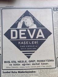 Cumhuriyet Gazetesi - 12 Şubat 1942 - Singapurun Akıbeti Yazan Yunus Nadi Köşe Yazısı - Ankara Tekzib Ediyor Perapalas Suikastine Dair Tahkikat Alman Ajanları Mesuliyetinin Sabit Olmadığına Bildiriliyor - Tanca Hadisesi Üzerine - Singapuru Bütün Tabii Arıza Ve Tesisat ile Gösterirler Kabartma Kroki - Japonlar Singapur'a Girdiler - Zavallı Dost Yunanistan - Amerika'nın Harp Masrafı Şimdiden 143 Milyar Doları Buldu - Şark Cephesinde Gördüklerim Yazan Emekli General H. Emir Erkilet Yazı Dizisi - Yalova Kaplıcaları Otel Termal Ve Banyoları - Mesud Günler Şehzadebaşı Turan Sinemasında - Dağlar Kralı Bu Akşam Lale Sinemasında - Avrupa'da Rönesanstan Sonra Ahlak Hususiyetleri Yazan Burhan Toprak - Sızı Yazan Mükerrem Kamil Su Yazı işleri - Etyemez Yazan Burhan Felek Köşe Yazısı - Sinir Kırıklık Ve Bütün Ağrılara Deva Kaşeleri - Bulmaca - Borsa- Şehir Tiyatrosu Temsilleri - Tepebaşı Dram Kısmında Rüzgar Esince - Komedi Kısmında Kiralık Odalar - Bugünkü Radyo Programı