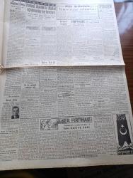 Cumhuriyet Gazetesi - 6 Haziran 1942 - İkinci Cephe Yazan Yunus Nadi Köşe Yazısı - Başvekil Doktor Refik Saydam Hava Kurumu Kurultayını Açtı - Doktor Refik Saydam Diyor Ki Kanatlı Bir Millet Haline Girmek Yolunda Yürüyoruz - Afrika Muhaberelerinde İki Tarafın Esir Aldıkları İngiliz Ve Alman Askerleri Fotoğraf - Askeri Vaziyet Libyadaki Son Mihver Taarruzunun İzahı Yazan Emekli General H. Emir Erkilet Yazı Dizisi - Şark Cephesi Sivastopol Bombalar Altında - Japon Cep Denizaltıları Madagaskara Taarruz Ettiler - Opera Yıldızı Bugün Sümer Sinemasında - Singapur Yolu Bugün Lale Sinemasında - Şahıslar ve Eserler Evliya Çelebi Yazan Ahmed Hamdi Tanpınar - Galatasaraylıların Pilavı - Ülker Fırtınası Yazan Safiye Erol Yazı Dizisi - Gene Zehirli Gaz Tehlikesi Yazan Ömer Rıza Doğrul Köşe Yazısı - Boşuna Üzüntü Yazan Burhan Felek Köşe Yazısı - Müzeyyen Senar Maksim Bahçesinde - Nevzad Akay Taksim Kristal'de - Bugünkü Radyo Programı - Yeşilköy Palas Otel Ve Lokantası Açıldı - Heybeliada Gazinosu
