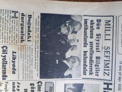 Cumhuriyet Gazetesi - 9 Haziran 1942 - Doğudaki Durgunluk Yazan Yunus Nadi Köşe Yazısı - Milli Şefimiz İsmet İnönü Dün Siyasal Bilgiler Okulunu Şereflendirerek imtihanlarda Bulundular - Alman Admira Takımı Şerefine Verilen Çay Ziyafeti Fotoğraf - Parti Genel Sekreteri Memduh Şevket Esendal İstanbul'da Tetkikler Yapıyor - Hava Kurumu Kurultayı Dağıldı Fotoğraflar - Alman Harp Tebliği Ruslar Birçok Kesimlerde Taarruz Ediyor - Uzakşarktaki Harbi Çin'e Malzeme Gönderilen Son Yol Japonların Tehdidi Altında - Askeri Vaziyet Yazan Emekli General H. Emir Erkilet Yazı Dizisi - Devletçiliğimizin İkinci Devresi Yazan A. Hamdi Başar - Milli Oyunlar Festivali - Beyaz İlahe Filmi Sümer Sinemasında - Raşid Rıza Tiyatrosu Halide Pişkin Harbiyede - Küçük Hikaye Beklenmeyen Misafir Yazan Hüseyin Hulki - Hindistan'ın Davası Milli İdare Ve Milli Ordu Yazan Ömer Rıza Doğrul Köşe Yazısı - Ülker Fırtınası Yazan Safiye Erol Yazı işleri - Sovyet Harp Tebliği Sivastopolu Almak İçin Kanlı Savaşlar
