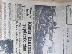 Cumhuriyet Gazetesi - 28 Haziran 1942 - Mısır'da Harb - Afrika'da Harekat Mihver Ordusu - Kömür Fiyatlarına Yapılacak Zam - Akdeniz'de İngilizler İçin Kapalı Veya Geçilmesi Müşkül Hale Gösterir Harita - Mussolini - İtalya Gene Eski Talebini Tutturdu - Beden Terbiyesi Teşkilatının Islahı - Hastabakıcı Hemşirelere Diploma Verildi - Haftanın Şakaları Yazan Burhan Felek Köşe -  La Turquie İsimli Fransızca Siyasi Bir Akşam Gazetesi Çıkarılmaya Başlandı - Müzeyyen Senar Cağaloğlu Çiftesaraylar Bahçesinde - Boşanmada Güçlük Ve Kolaylık Meselesi Yazan Hıfzı Veldet Yazı Dizisi - Ülker Fırtınası Yazan Safiye Erol Yazı Dizisi - Alman Tenisçileri Geldi - Bütün Halk Radyo Yıldızı Nevzad Akay'ı Görmek İçin Taksim Kristal'e Koşuyor - İdris Müshil Limonatası - Bugünkü Radyo Programı - Majik Saç Eksiri - Rumelihisar Necip Bey Bağı Hayvanat Bahçesinde - Radyofon Pic Kup İğneleri - Heybeliada Plaj Gazinosu