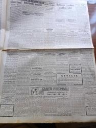 Cumhuriyet Gazetesi - 28 Haziran 1942 - Mısır'da Harb - Afrika'da Harekat Mihver Ordusu - Kömür Fiyatlarına Yapılacak Zam - Akdeniz'de İngilizler İçin Kapalı Veya Geçilmesi Müşkül Hale Gösterir Harita - Mussolini - İtalya Gene Eski Talebini Tutturdu - Beden Terbiyesi Teşkilatının Islahı - Hastabakıcı Hemşirelere Diploma Verildi - Haftanın Şakaları Yazan Burhan Felek Köşe -  La Turquie İsimli Fransızca Siyasi Bir Akşam Gazetesi Çıkarılmaya Başlandı - Müzeyyen Senar Cağaloğlu Çiftesaraylar Bahçesinde - Boşanmada Güçlük Ve Kolaylık Meselesi Yazan Hıfzı Veldet Yazı Dizisi - Ülker Fırtınası Yazan Safiye Erol Yazı Dizisi - Alman Tenisçileri Geldi - Bütün Halk Radyo Yıldızı Nevzad Akay'ı Görmek İçin Taksim Kristal'e Koşuyor - İdris Müshil Limonatası - Bugünkü Radyo Programı - Majik Saç Eksiri - Rumelihisar Necip Bey Bağı Hayvanat Bahçesinde - Radyofon Pic Kup İğneleri - Heybeliada Plaj Gazinosu
