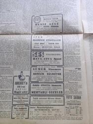 Cumhuriyet Gazetesi - 18 Birincikanun (Ocak) 1943 - Uzakşarkta Harp Çabuk Bitebilir Mi Yazan Nadir Nadi Köşe - Pasifik Harbi Amerikan Kıtaları Bir Japon Üssüne Çıktı - Askeri Vaziyet Yazan Emekli General H. Emir Erkilet Yazı Dizisi - Havagazı Şirketini İtham Eden Raporlar - İngiliz Ve Amerikan Uçaklarından Berline Ağır Hücum - Tasarruf Haftasında 107 Liraya Küçük Bir Şişe Lavanta - İngiliz Başvekili Winston Churchill İyileşiyor - Kıymetli Bir Eser Madame Curie Remzi Kitabevinde - Köylerde Tasarruf Yazan Profesör Ziyaeddin Fahri Fındıkoğlu - Ar Sineması Açıldı - Amcabey'in 55. Sayısı Çıktı - Pertevniyal Voleybol Maçında İstiklali Yendi - Aşkın Doğuşu Yazan Peride Celal Yazı Dizisi - Müttefikler Avrupa'ya Gelebilir Mi Gelemezler Mi Yazan Ömer Rıza Doğrul Köşe Yazısı - Sporcular Ve Sporu Sevenler Nil Lokanta Ve Birahanesine Toplanıyor - Uyuz Ve Deri Kaşıntılarına Karşı Dermoliv