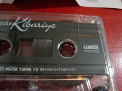 KİBARİYE BİR DUYGUDUR ESKİ BANDROL KASET(AÇIKLAMAYI OKUYUNUZ)