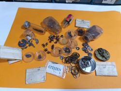 Antika - GÜMÜŞ SAPLI KUTUSUNDA BOYNUZDAN SERVİS TAKIMI--1 - kitantik - kitaLog