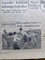 Cumhuriyet Gazetesi - 6 İkinciteşrin (Kasım) 1944 - Hitler Öldü Mü Yazan Nadir Nadi Köşe Yazısı - Tuna Meydan Muharebesi - Peştenin Büyük Köprüsü Bir İnfilak Harap Oldu - - Sovyet Orduları Düşman Mevzilerine Ateş Açıyor Fotoğraf - Dün Yapılan Futbol Ve Boks Müsabakaları - Galatasaray Vefa Maçından Fotoğraf - Vatan Hainleri Yunanistan'da 10 Nazır Harp Divanına Veriliyor - Merinos Fabrikası Kumaş İhtiyacını Karşılıyor - Berlin Askeri Mahsulleri Pek Yakında Umumî Bir Taarruz Bekleniyor - Düşman Yumruğu Altında Paris Bu Akşam Sümer - Galatasaray Fenerbahçe'yi Basketbolda 46 25 Mağlup Etti - Kapıdan Bir Kadın Girdi Yazan Warwick Deeping Yazı işleri - Ankara At Yarışlarının Neticeleri - Yeni Para Basılıyor - Bugünkü Radyo Programı - Bulmaca - Gripin - Hasan Kuvvet Şurubu - Şafak Pirinç Unu - Nora Radyo