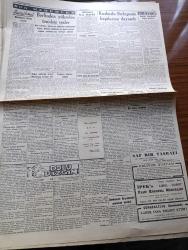 Cumhuriyet Gazetesi - 15 Birinciteşrin (Ekim) 1944 - Altıncı Kış Harbi Yazan Nadir Nadi Köşe Yazısı - Kızılordu Budapeşte Kapılarına Dayandı Hükümet Şehrin Boşaltılmasını Emretti - Polonya Başvekili Mikolajczyk Churchill Ve Stalin'le Uzun Bir Görüşme Yaptı - Churchill Alman Şehirlerine Atılacak Mermilerden Birine İmza Atıyor Fotoğraf - Londra Halkının Ankaralıları Tebriki - Ankara Vali Ve Belediye Reisi Nevzat Tandoğan - Müstakil Makedonya - Aachen Şehri İçin Yapılan Muharebe - Memurlara Bir Maaş İkramiye - Korfu Adası Da Kurtarıldı - Haftanın Şakaları Yazan Burhan Felek - Maliye Vekili Nurullah Esad Sümer İstanbul'da - Müttefiklerin Balkan Siyaseti Yazan Ömer Rıza Doğrul Köşe Yazısı - Doludizgin Yazan Rene Fanjailaz Yazı Dizisi - Büyük Yangın Filmi Lale Sinemasında - Galatasaray Alemdar Maçı - Fenerbahçe Anadoluhisarı Maçı - Beşiktaş Anadolu Maçı - Lorel Hardy Pasif Korunma Memurları Bugün İpek Sinemasında - Amcabeye Göre Çizen Cemal Nadir Karikatür - Müzeyyen Senar Işıl