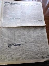 Cumhuriyet Gazetesi - 17 Ocak 1946 - Oportünizm Ve Kapı Kulu Sosyalizmi Yazan Nadir Nadi Köşe Yazısı - Birleşmiş Milletlerde İran İşinin Uyandırdığı Endişe - Sovyetlerin İstekleri - Hasan Saka'ya Londra Basınının Sorduğu Sual Siz De İran Gibi Hareket  Edecek Misiniz - Gangster Mukallidi Yakalandı - Birleşmiş Milletler Genel Kurulu Toplantısından Bir Görünüş - Doğan Nadi Karstan Bildiriyor - Filistin Davası Kral Farukla İbnissuud Dün Bir Beyanname Neşrettiler - Toprak Kanununun İlk Tatbik Edildiği Yer Bozkır Kazasının Sarıoğlan Çiftliği - Rus Radyosunun Türk Basınına Hücumları - Yüksek Ticaret Okulunun 63. Yıldönümü Dün Milli Eğitim Bakanının İştirakiyle Kutlandı - Tecrübe Pilotu Bu Akşam Saray Sinemasında - Atlantik Ateşler İçinde Bu Akşam Lale Sinemasında - Lizbon Perisi Kadıköy Süreyya Sinemasında - Bir Aşk Gecesi Nakleden Hamdi Varoğlu Yazı Dizisi - Eminönü Halkevi Çalışmaları - Cemal Nadir Renkli Karikatür - Bugünkü Radyo Programı - Borsa - Neogal Uyuz Ve Cilt İlacı