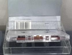 JENNİFER LOPEZ ON THE 6 KASET KONDİSYON YÜKSEK.  KARTONETİNDE BİRAZ YIRTIK MEVCUT.  KOLEKSİYONLUK NADİR