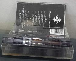 3 HÜREL EFSANE YENİDEN KASET.  KARTONETİ BİRBİRİNDEN AYRILMIŞ.  KASET KONDİSYON YÜKSEK KOLEKSİYONLUK NADİR