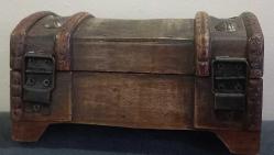 EL YAPIMI AHŞAP TAKI KUTUSU. 16 X 9.5 X 7 CM. KONDİSYON YÜKSEK KOLEKSİYONLUK