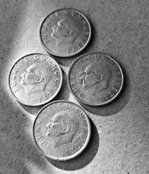 188// 25 Lira (1988) 4 adet fiyatıdır Alüminyum