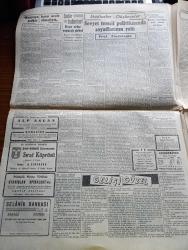 Cumhuriyet Gazetesi - 19 Mart 1947 - Ya Hürriyet Ya Ölüm Yazan Nadir Nadi Köşe - Büyük Bir Amerikan Filosu Geliyor - Amerikan Filosu Boğazları ve İstanbul'u Ziyaret Edecek - Truman'ın Yardım Projesi - Amerikan Büyükelçisi Edwin C. Wilson Ankara'dan Geldi Fotoğraf - Celal Bayar Tarsus'ta da Bir Hitabede Bulundu - Başbakan Recep Peker'in Beyanatı - Çanakkale Zaferinin Yıldönümü Her Tarafta Heyecanla Kutlandı - Eminönü Halkevinde Dün Gece Çanakkale Zaferi Temsili Fotoğraf - Şehir Komedi Tiyatrosunda Sırat köprüsü - Sovyet Temsil Politikasında Soyadlarının Rolü Yazan Ziyaeddin Fahri Fındıkoğlu - Küçük Hikaye Cüzamlı - Yıkılan Saadet Çemberlitaş Sinemasında - İstanbul Belediyesi Yazanlar Burhan Felek Köşe Yazısı - Aşk Uyanınca Nakleden Hamdi Varoğlu Yazı Dizisi - Yunus Emre Oratoryosu Paris'te Çalınacak - Gripin - Tural Öksürük ve Bronşite Karşı - Deva Ağrı Kesici - Meşhur İsviçre Ardath Saatleri - Bugünkü Radyo Programı - Parker Quink Mürekkep - Otokar - Borsa - General Electric Radyoları