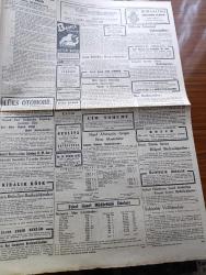 Cumhuriyet Gazetesi - 3 Nisan 1947 - Yazık Oluyor Yazan Nadir Nadi Köşe Yazısı - Demokratlar Seçime Girmiyorlar - Demokrat Parti Bugün İzmir'de Bir Beyanname Neşredecek - Celal Bayar İzmir'e Gelirken Trende - Başbakan Recep Peker'in İzmir'de Gençlik Ve Tüccarla Hasbihalleri Fotoğraf - Emlak Sahipleri Telaşa Düştüler - Mecidiyeköyünde Yapılan Evler Fotoğrafı - Sovyet Rusya Atina'daki Elçisini Geri Çağırdı - Paris'te Verilen Yunus Emre Oratoryosu Hararetli Alkışlarla Karşılandı - Osmanlı Bankası Banknotları Altın İle Ödenirken Yazan Profesör Doktor Refii Şükrü Suvla - Suriye İzmir Fuarına İştirak Edecek - Silivrili Demokrat Partililer Beraat Ettiler - Halim Kabakçı - Aşk Uyanınca Nakleden Hamdi Varoğlu -  Kara Aslan Taksim Sinemasında - Biz De Evlenelim Elhamra Sinemasında - Bugünkü Radyo Programı - Nevrozin -  Çapa Sahlebi İçiniz - Quink Mürekkep - İzmir At Yarışları