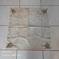 Bohça  sırma işlemeli 60*60*10 cm