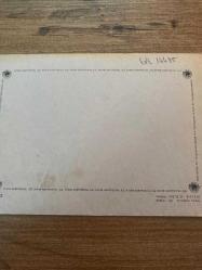 Nostaljik caddede yürüyen adam resimli kartpostal 17x11 cm ebatında