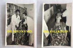 DİSK GENEL BAŞKANI KEMAL TÜRKLER'İN ORİJİNAL 2'Lİ FOTOĞRAF SETİ - 18 x 12 cm EBADINDA - SUİKAST SONRASINDA KEMAL TÜRKLER'İN EŞİ SABAHAT TÜRKLER ÜZÜNTÜ İÇİNDE SAKİNLEŞTİRİLMEYE ÇALIŞILIRKEN, 22 TEMMUZ 1980