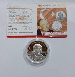 ALPARSLAN TÜRKEŞ T.C.DARPHANESİ CUMHURİYET DÖNEMİ TÜRK SİYASETÇİLERİ NO:3 GÜMÜŞ HATIRA PARASI ORJİNAL AHŞAP KUTULU SERTİFİKALI