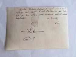 DİSK GENEL BAŞKANI KEMAL TÜRKLER'İN ORİJİNAL 2'Lİ FOTOĞRAF SETİ - 18 x 12 cm EBADINDA - ALPARSLAN TÜRKEŞ'İN TALİMATIYLA ÖLDÜRÜLDÜĞÜ İLERİ SÜRÜLEN KEMAL TÜRKLER'İN EŞİ SABAHAT TÜRKLER ve KIZI NİLGÜN TÜRKLER MHP DAVASINA MÜDAHİL OLARAK KATILDILAR, 20 AĞUSTOS 1981