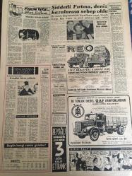 YENİ SABAH GAZETESİ 13 MART 1959 YIL :21 SAYI :7194--Suriye ye sekiz bin Irak lı asi iltica etti --Eyüp Camii dün ibadete açıldı ---Kandemir in duruşmasına devam edildi --Marmara  vapuru  Kıbrıs ta tezahüratla karşılandı --Devesiyle gelen misafiri öldürdü ---Yarım milyon liralık mirasa  seyirci kalıyor --Elektriğe zam miktarı henüz belli değil ---Hüseyin Şahin CHP den istifa etti ---Gençlik Tiyatrosu :Siyavuşgil --İstanbul Rehberi ---Şiddetli fırtına ,deniz kazalarına sebep oldu ---Antrenör Remondini Milli Futbolcuları Formsuz Buluyor --Beşiktaş Kongresi için üç grup mücadele ediyor --Milli lig de dördüncü hafta ---Ankara ve İzmir  takımları yarına hazır ---Gençler Şampiyonasına 17 millet iştirak ediyor --Sadri ile Kaya grubu birleşti --Vefa Kongresi 29 Mart ta ---Son ihtilalde yalnız Musul da 2000 kişinin öldüğü dün de  12 subayın kurşuna dizildiği bildiriyor --