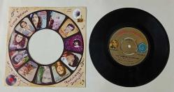 GÖNÜL AKKOR * ZULÜMLE DOLUYUM * BEKLEDİĞİM GELMİYOR * 45LİK PLAK