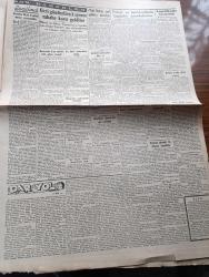 Cumhuriyet Gazetesi - 13 Ağustos 1948 - Yeni Bakan Yeni Politika Hastalığı Yazan Abidin Daver Köşe Yazısı - Tuna Konferansında Dünkü Şiddetli Tartışmalar - Moskova'da 6. Toplantı Dahi Netice Vermedi - Kazık Palas'ın Yerine Süratle Küçük Bir Tamir Atölyesi Kuruluyor - Londra Olimpiyatlarında 4 Altın Madalya Alarak Hiçbir Sporcuya Nasip Olmayan Bu Muvaffakiyeti Kazanan Kadın Atlet B. Koen Fotoğraf - Şampiyon Güreşçilere Birer Ev - Buğday Ekmeği İşi Nihayet Halledildi - Olimpiyatlarda Felek Yazan Burhan Felek - İstiklal Caddesi Genişletiliyor - Stalin Hakkımızda Ne Düşünüyor - Dar Yol Yazan Peride Celal Yazı Dizisi - Güreşçi Şükrü Bülent Ve Ali Özdemir Yugoslavların Kendilerine Faşist Türkler Dediklerini Söyledi - Küçük Hikaye Çan Sesi Çeviren Hatice Vildan - Zehra Bilir Ve Mefharet Yıldırım Rumelihisarı Necip Bey Bağında Mehtapta - Mohawk Lastik - Frigidaire Buzdolabı - Bugünkü Radyo Programı - Perihan Altındağ Sözeri Yarın Akşam Büyükdere Beyazparkta
