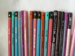 DERECELİ KURŞUN KALEM RESİM KALEMİ ÇİZİM KALEMİ  30 ADET+3 KALEMTRAŞ+3 ADET FABER SİLGİ HEPSİ FİYATA DAHİL