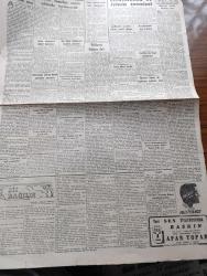 Cumhuriyet Gazetesi - 15 Aralık 1948 - İktidarda İhtisasa Dair Yazan Profesör Fahrettin Kerim Gökay Köşe Yazısı - Dışişleri Bakanı Necmettin Sadak'ın Seyahat İntibaları - İngilterenin Savunmaya Sistemi Tenkid Ediliyor - İstanbul'da Et İşinin Tanzimi - Solcu Talebelerin Dünkü Duruşması - İrfan Günay - Yusuf Ziya Sal - Nazım Hikmet - - Karaborsadaki Maç Biletleri - Bulgar Uçağındaki Cinayet Suçluları Beraat Ettiler - Hitler İle Hesaplaşma Yazan Dr. Schacht Yazı Dizisi - İstanbul Muallimler Birliği Ve Paydos Piyesi - Yahya Kemal Beyatlı Ankara'ya Gitti - Rüya Gibi Geçti Yarın Akşam Saray Sinemasında - Sis Dağıldı Nakleden Hamdi Varoğlu Yazı Dizisi - Muhterem Şevket Adalana Ariza Yazan Burhan Felek Köşe Yazısı - İşkence Yapan Üç Jandarma Mahkum Oldu - Beni Bir Kaçak Yaptılar Alkazar Sinemasında - Bir Hizmetçi Kızın Hatıraları Milli Ve Alemdar Sinemalarında - Radyo Sanatkarı Mücip Argıman Columbia Plaklarında - Tablet Reosil Öksürük ve Bronşite Karşı - Hoover Elektrikli Çamaşır Makinesi