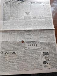 Cumhuriyet Gazetesi - 8 Nisan 1949 - Gelir Vergisi Kanunu Görüşülürken Yazanlar Abidin Daver Köşe Yazısı - Yeni Seçim Kanunu Hazırlığında İkinci Safha - Yeni Bir Harpte Atom Bombası Kullanılacak - Atlantik Paktının İmza Törenine Aid Biri Resim - Albay Zaim Büyük Suriye'deki Bahsetti - Muzaffer Güreşçilerimiz Dün Yeşilköy Hava Meydanında Fotoğraf - Gelir Vergisi Yabancılar Hakkındaki Maddelerin Müzakeresi Mecliste Tartışmalı Oldu - Amerika Yollarımız İçin Yardımını Arttıracak - Stalin'le Molotof Arasında Benzerlikler Yazan Viktor Kravçenko - Ermeni Patrikhanesinde Anlaşmazlık Devam Ediyor - Vatan ve Aşk Yazan Graham Greene Yazı işleri - Kaşığın Sapı Yazan Burhan Felek Köşe Yazısı - Hamdullah Suphi Tanrıöver İzmir'de - Coşkun Kardeşler Ve Semiha Coşar Ve Ferdi Tayfur Eyüp Şafak Sinemasında - Gönülden Yaralılar Taksim Sinemasında - Bugünkü Radyo Programı - Bulmaca - Philips Radyogramofon
