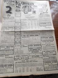 Cumhuriyet Gazetesi - 15 Mayıs 1949 - Başbakan'ın Hasbihali Yazan Abidin Daver Köşe Yazısı - Cihat Arman'ın Türk Mısır Maçında Güzel Bir Kurtarışı Fotoğraf - Milli Takımımız Bugün 2. Maçını Yapıyor - İngiliz Fransız Ve Amerikan Temsilcileri Almanya Meselesini Görüşmek Üzere Toplandılar - Celal Bayar'ın Kayseri'de Dün Söylediği Mühim Nutuk - Sadık Aldoğan - Başbakan Şemsettin Günaltay Bursa'ya Gidiyor - Silahtarağa Elektrik Fabrikasında Yeni Elektrik Tesisleri Dün İşletmeye Açıldı Kurdelayı Başbakan Şemsettin Günaltay Kesti Fotoğraf - Sınır Toprağı Dün İstanbul'a Getirildi - Haftanın Şakaları Yazan Burhan Felek Köşe Yazısı - Hunsa Yazan Falih Rıfkı Atay - Vatan Ve Aşk Yazan Graham Greene Yazı Dizisi - Ankara'da Muhsin Ertuğrul Jübilesi - Küçük Hikaye Çingil Gözlü Yazan Halikarnas Balıkçısı - Büyük Sanatkar Zati Sungur Taksim Maksimde - Dünya'da Neler Oluyor - Bayer Aspirin - Crosley Buzdolabı - Viz Zan De Rujları - Skoda Otomobil - Çepel Bisikletleri - Austin Kamyonları -  Radyo Program