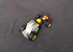 HOT WHEELS YARIŞ ARABASI MODELİ. KONDİSYON YÜKSEK KOLEKSİYONLUK NADİR