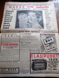 Cumhuriyet Gazetesi - 20 İkincikanun (Ocak) 1939 - Ya Küçük Memurlar Yazan Nadir Nadi Köşe Yazısı - İrlanda Tedhişçileri İngiliz Başvekilinin Oğluna Bir Suikast Yaptılar - İspanya'dan Gelen Son Resimler - Almanyaya Franko'ya Ağır Sahra Topları Gönderecek - Ziraat Vekili Faik Kurdoğlu Gitti - Celal Bayar Dün Çocuk Esirgeme Kurumunu Ziyaret Etti - Tarihte Büyük Deniz Muharebeleri Nakleden Abidin Daver Köşe Yazısı - Salıpazarında Satie Binası - Uzun Saçlı Bir Filozof Hafız Cemal Öztoprak Mahkemede - Atatürk'ten Hatıralar Ve İbretler Yazan İsmail Habib Yazı Dizisi - Yakan Buseler Asri Sinemasında - Berlin Olimpiyatında Alınan Bir Film İstanbula Geldi - Huberman'ın Veda Konseri Fransız Tiyatrosunda - Amerika'da Radyo Artistleri Grevi - Kim Derdi Ki Yazan Vicky Baum Yazı Dizisi - Gülhane Parkında Bir Gece Alemi - Galatasaray Boğaziçi Lisesi Maçı - Şeref Stadı  - Selma Ve Gölgesi Yazan Server Bedi - Hitler İngiltere'ye Misak Teklif Etti - Çocuk Sayfası - Bilmeceyi Çözenler - Aspirin