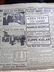 Cumhuriyet Gazetesi - 11 Nisan 1941 - Yugoslavyaya Baskın Yazan Yunus Nadi Köşe Yazısı - Anadolu'ya Gitmek İsteyen Halkın Kaydına Başlandı - Örfi İdare Komutanımız Korgeneral Ali Rıza Artunkal -  Kızılordu Gazetesi Yugoslavya Ordusunu Methediyor - Alman İlerleyişi Dün Durdu - İngiliz Ordusu Mevzilere Girdi - Churchill Amerikadan Daha Çok Gemi İstiyor - Berlin Şiddetli Surette Bombalandı - Birinci Hareket Ordusu Yazan Salahaddin Güngör Yazı Dizisi - Pazar Günü Üsküdar Ve Eminönde Pasif Korunma Tecrübeleri Yapılacak - Bir Aşk Uçurumu Yazan Mahmud Yesari Yazı Dizisi - Niyet Nereye Yazan Burhan Felek Köşe Yazısı - İki Esir Yazan Lajos Zilahy Yazı Dizisi - İstanbul Lisesi'nin Spor Bayramı - Lekeli Kadın Beşiktaş Şen Sinemasında - Safiye Ayla Maksimde - Nevrozin - Marvin Saatleri