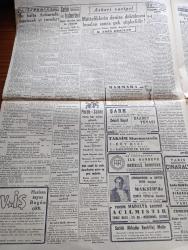 Cumhuriyet Gazetesi - 9 Haziran 1944 - Parmakla Sayabiliriz Yazan Nadir Nadi Köşe Yazısı - Muharebe Gittikçe Şiddetleniyor - Bütün Cephede Alman İhtiyatları Harbe Girdiler - Berline Göre Vahşet Derecesine Varan Savaşlar Oluyor - Müttefiklerin Hedefi Cherbourg Yarımadasını Ele Geçirmek - Alman Başkumandanı Mağlup Olmamıza İmkan Yok Diyor - Afganistan'ın Milli Bayramı - Bu Hafta Ankara'da Yapılacak At Yarışları - Açığa Çıkarılan Yeni Bir Yolsuzluk - Yafet Ecza Deposu Hakkında Yapılan Tahkikat - Burhanettin Ve Seniye Tepsi Skeçleri Maksimde - Pendik Madalya Bahçesi Açılmıştır - Askeri Vaziyet Yazan Emekli General H. Emir Erkilet Yazı Dizisi - Sokaktan Gelen Kadın Yazan Esat Mahmut Karakurt Yazı Dizisi -  Siyah Elmas Yazan Burhan Felek Köşe Yazısı - Savaş Haritası - Bugünkü Radyo Programı - Bulmaca - Borsa - Sadi Tek Tiyatrosu - Mualla Gökçay Ve Arkadaşları Büyükdere Beyazparkta - Büyükada Splendit Palas Oteli Açılıyor