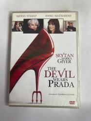 Şeytan marka giyer - the devil wears prada orijinal dvd film yılmaz video