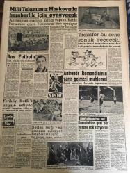YENİ SABAH GAZETESİ 13 HAZİRAN 1961 YIL :24 SAYI :7990--Gürsel ,seçimin ekim den önce yapılmasını istiyor : Seçimi daha evvele almak gerek diyen Başkan dün öğle yemeğini Madanoğlu ile beraber yedi --İ.D Teşekküleri 7 milyar borçlu ---CHP Meclisi Tebliğ Neşretti --Burhan Apaydın 1 yıla mahkum oldu --300 e yakın  sabıkın sorgusu sona erdi --Yıldırım üç kişiyi öldürdü ---Kendi Gök Kubbemiz :Siyavuşgil ---Radyo Programları --B.Amerika bazı müttefiklerine kızıyor ---Berlin hakkındaki Rus notası iyi karşılanmadı ---Uçak parçalandı 19 kişi öldü ----Milli Takımımız Moskova da beraberlik için oynayacak --Rus Futbolu---Transfer bu sene sönük geçecek ---Antrenör Remondininin yarın gelmesi muhtemel --Feriköy ,Kutik i angaje ediyor --Beden terbiyesi kanunu nihayet başbakanlıkta ---Karaborsacılar örfi idareye sevk edilecek --